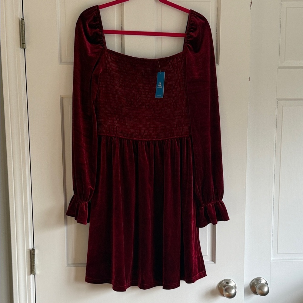 NWT Cupshe Red Velvet Long-Sleeve Square-Neck Mini Dress sz M
